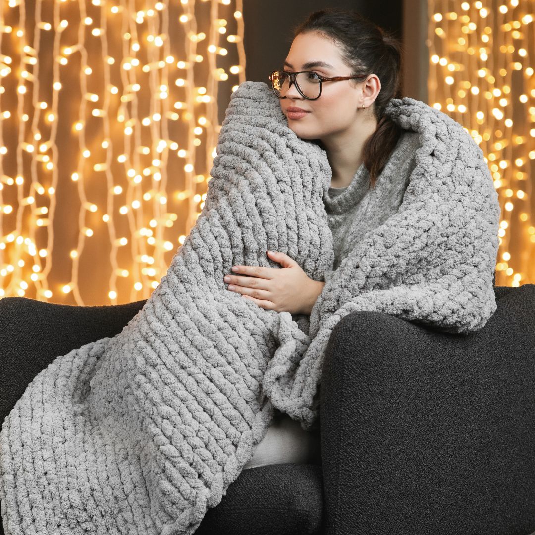 Rankų darbo megztas pledas